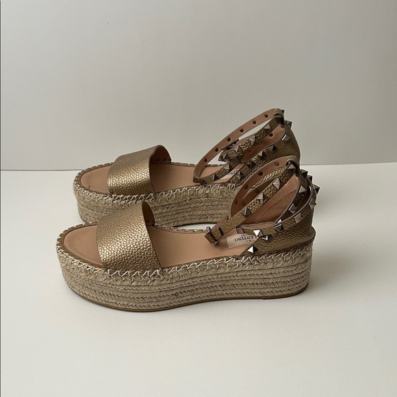Valentino Garavani Metallic Espadrille Sandals - Picture 2 of 5